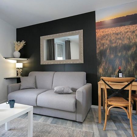 Ferienwohnung Les Champs, T2 Hypercentre Chic Et Cosy Wifi Par Sovalfi Saint-Etienne  Exterior foto